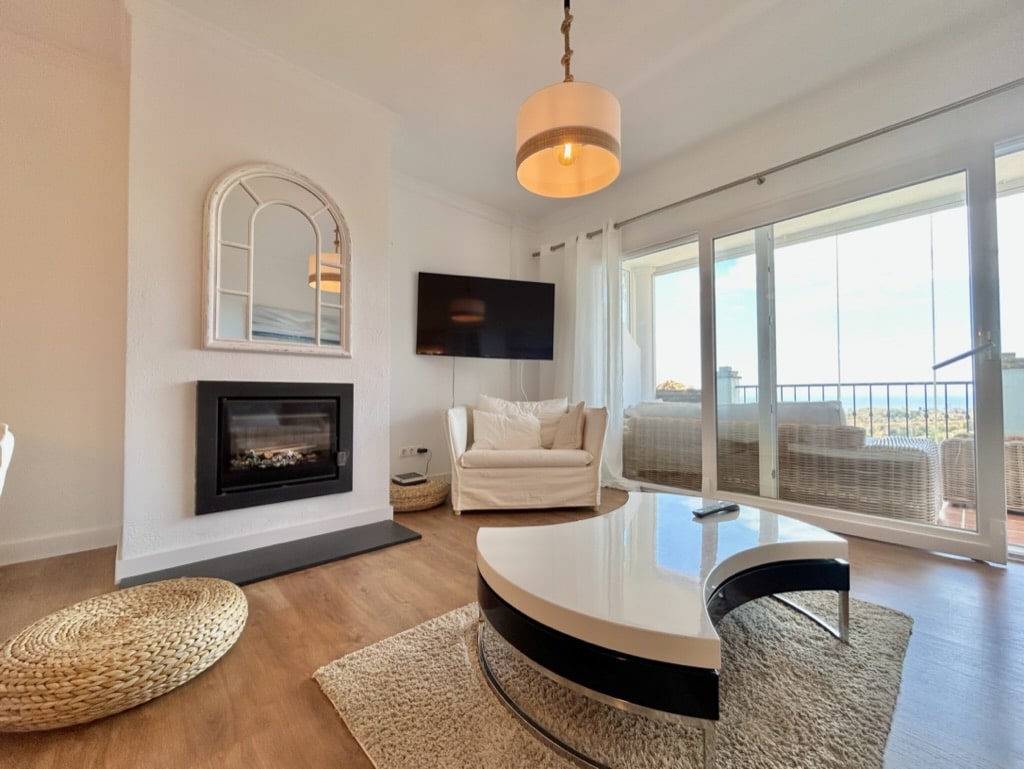 Duplex vacacional con Jacuzzi en Calahonda, Mijas - Gestión de viviendas vacacionales en Benalmádena y Costa del Sol